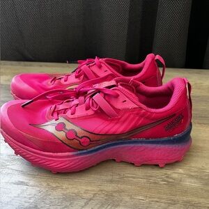 Saucony Endorphin Edge Trail Shoe - Womens 10